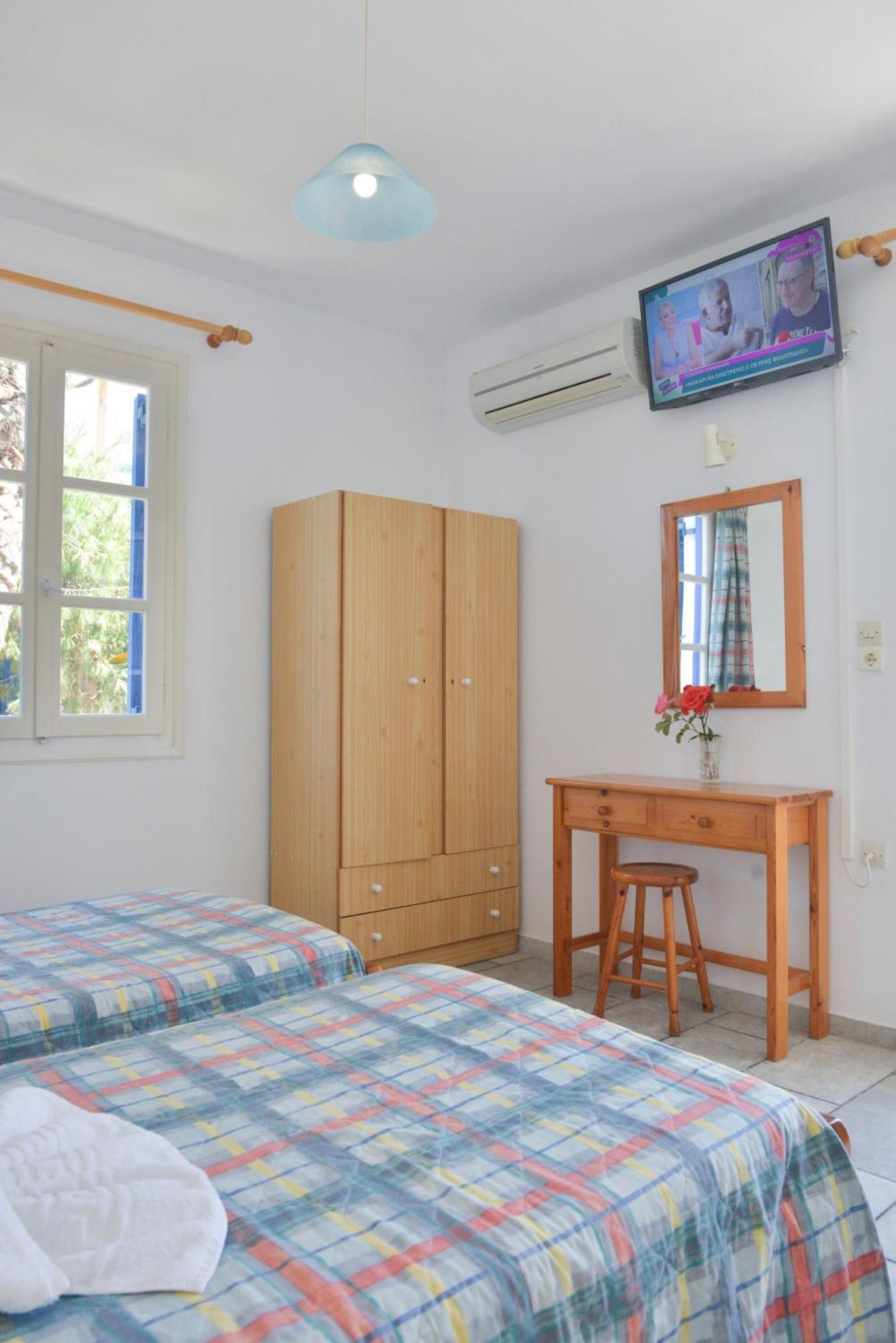 Plaza Studios Agia Anna  Exterior foto