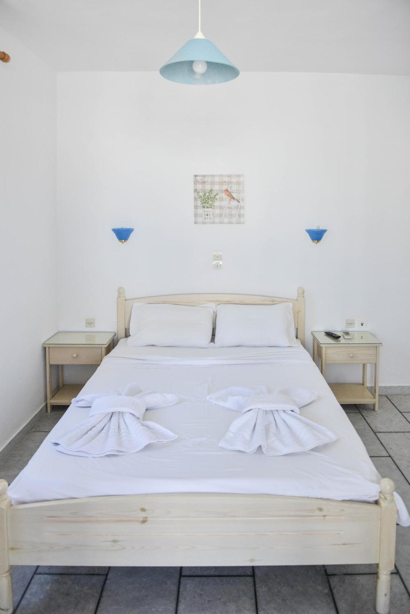 Plaza Studios Agia Anna  Exterior foto