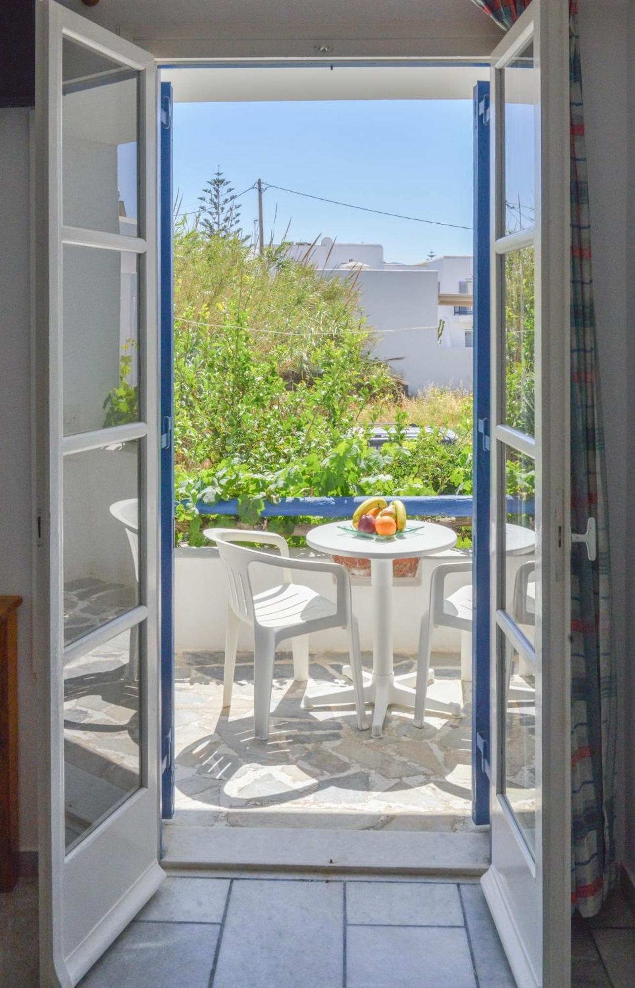 Plaza Studios Agia Anna  Exterior foto