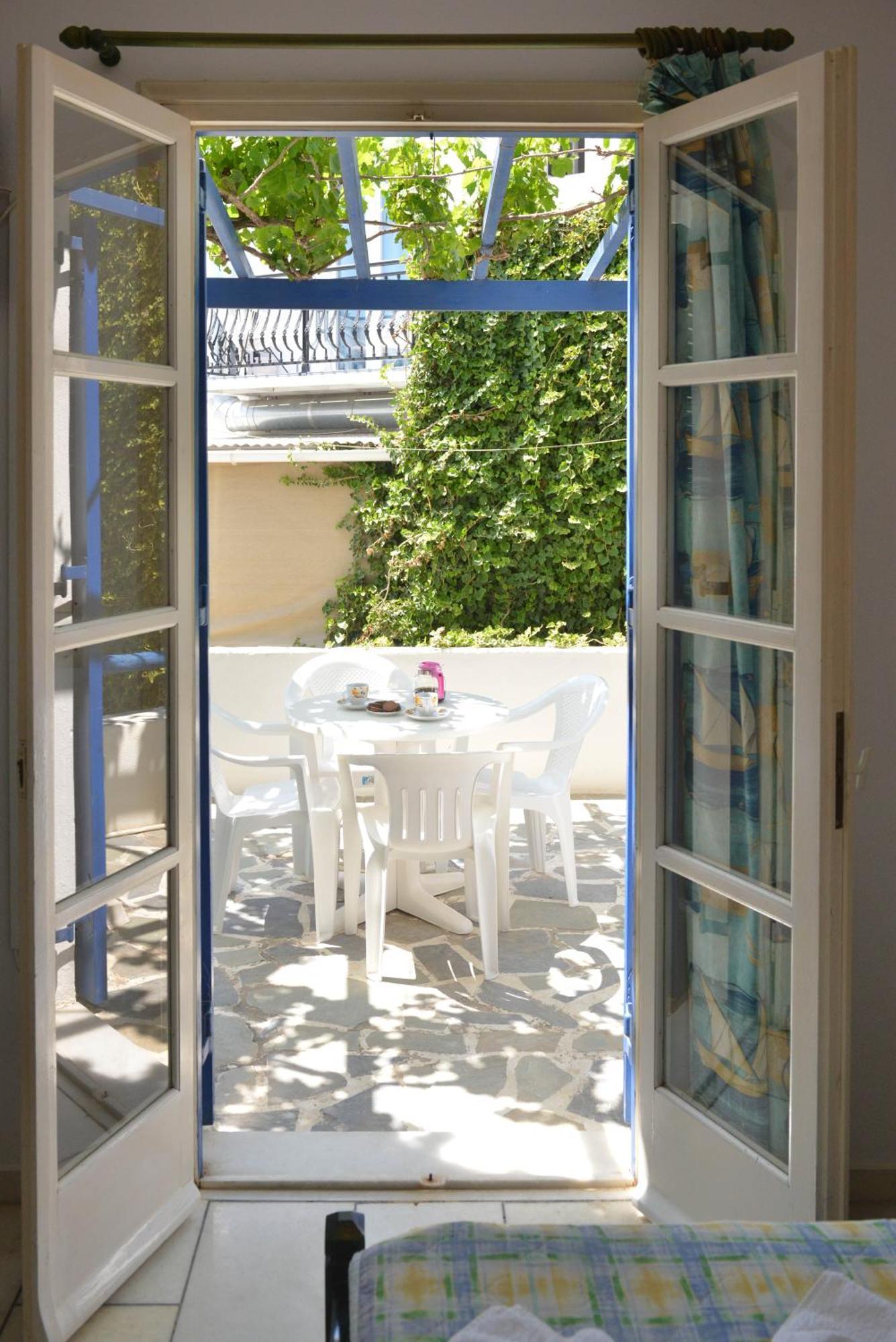 Plaza Studios Agia Anna  Exterior foto